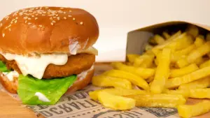 Combo Classic Burger + Pomfrit